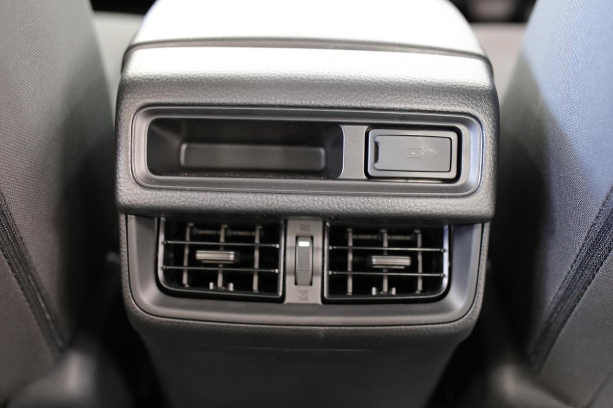 2025 Isuzu D-MAX SX MY25.5 4X4 Dual Range image 25