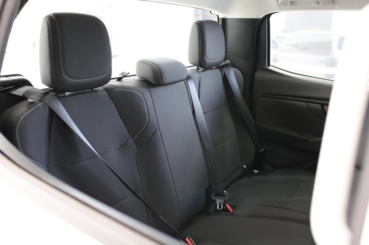 2025 Isuzu D-MAX SX MY25.5 4X4 Dual Range image 26