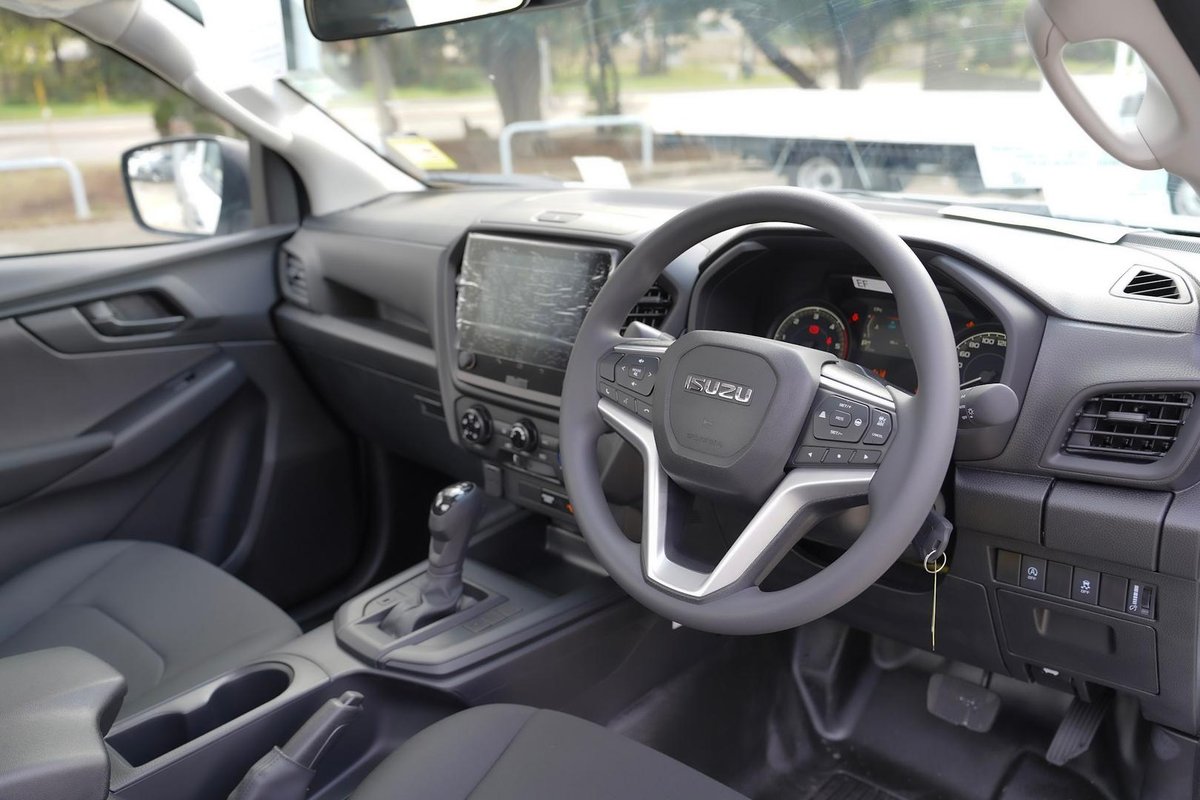 2025 Isuzu D-MAX SX High Ride MY25.5 4x2 image 15
