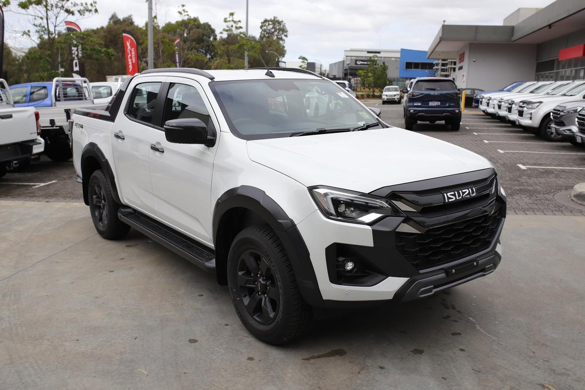 2025 Isuzu D-MAX X-TERRAIN MY25.5 4X4 Dual Range image 10