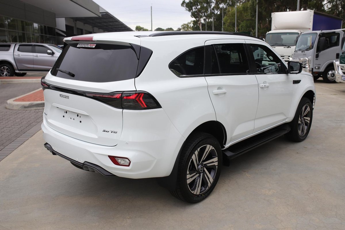2025 Isuzu MU-X LS-T MY25.5 4X4 Dual Range image 9