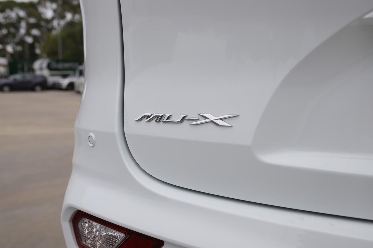 2025 Isuzu MU-X LS-T MY25.5 4X4 Dual Range image 14