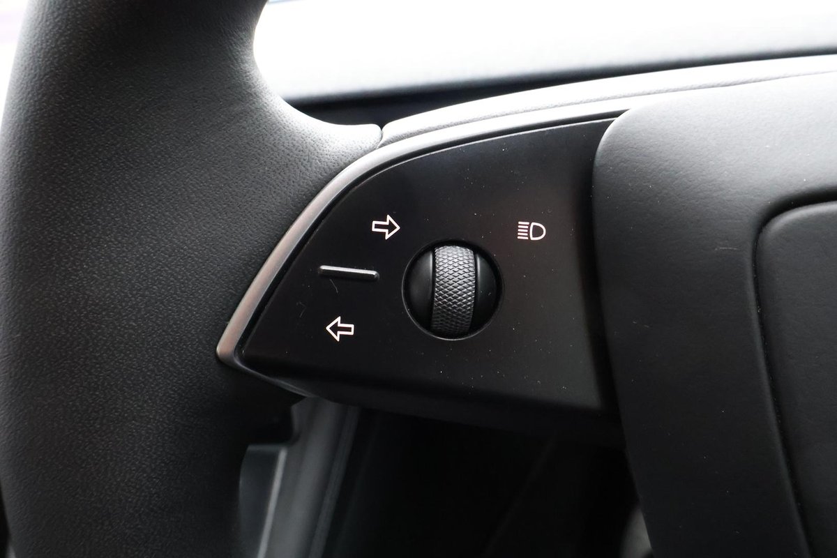 2023 Tesla Model 3 Long Range AWD image 11