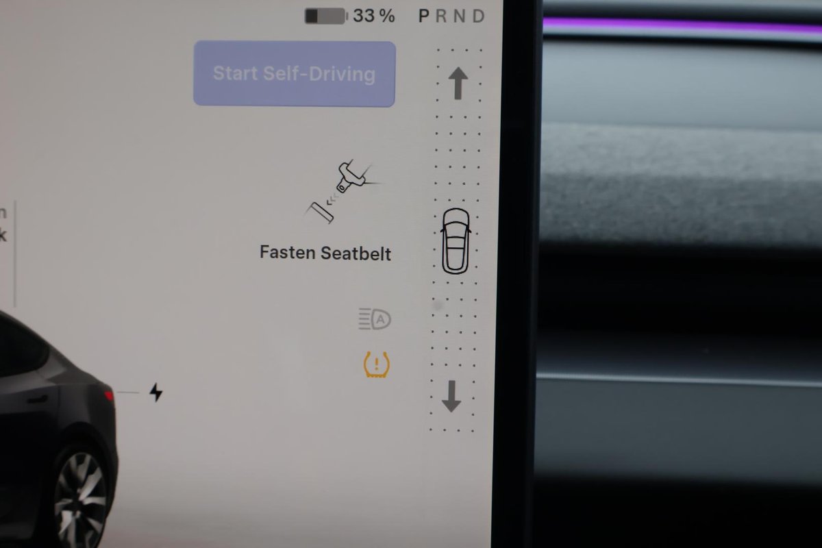 2023 Tesla Model 3 Long Range AWD image 16