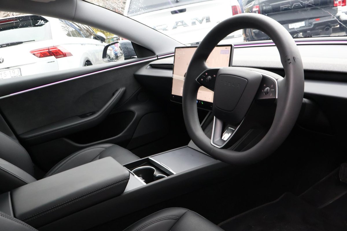 2023 Tesla Model 3 Long Range AWD image 7