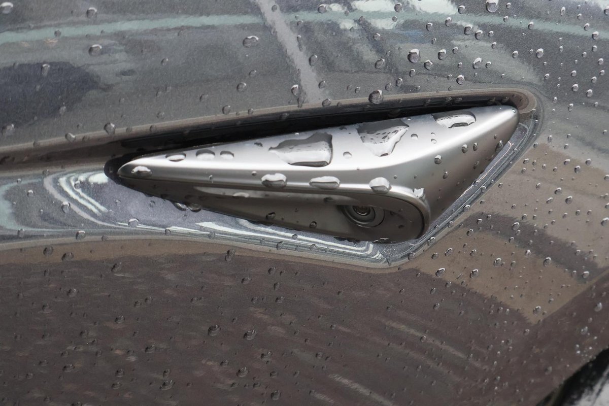 2023 Tesla Model 3 Long Range AWD image 32