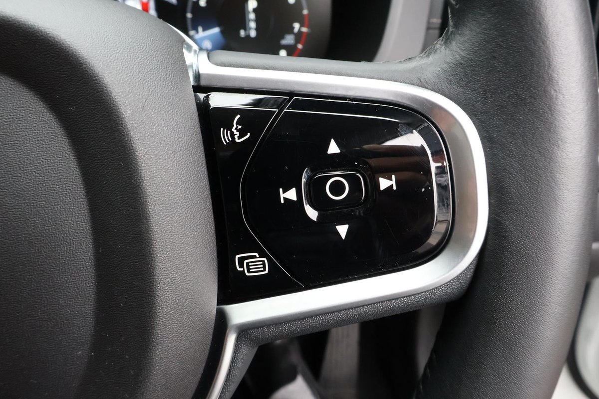 2018 Volvo XC60 T5 Inscription MY18 AWD image 13