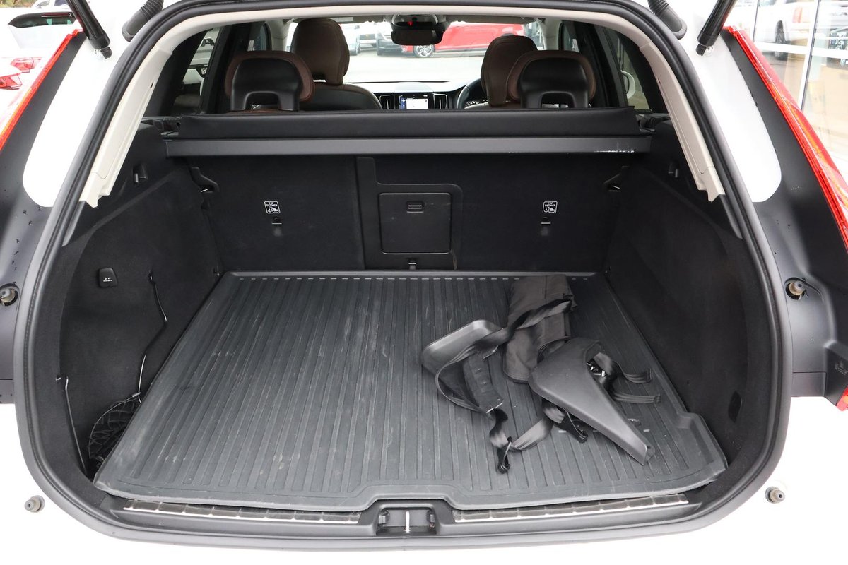 2018 Volvo XC60 T5 Inscription MY18 AWD image 29