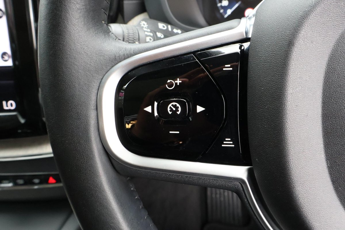 2018 Volvo XC60 T5 Inscription MY18 AWD image 12