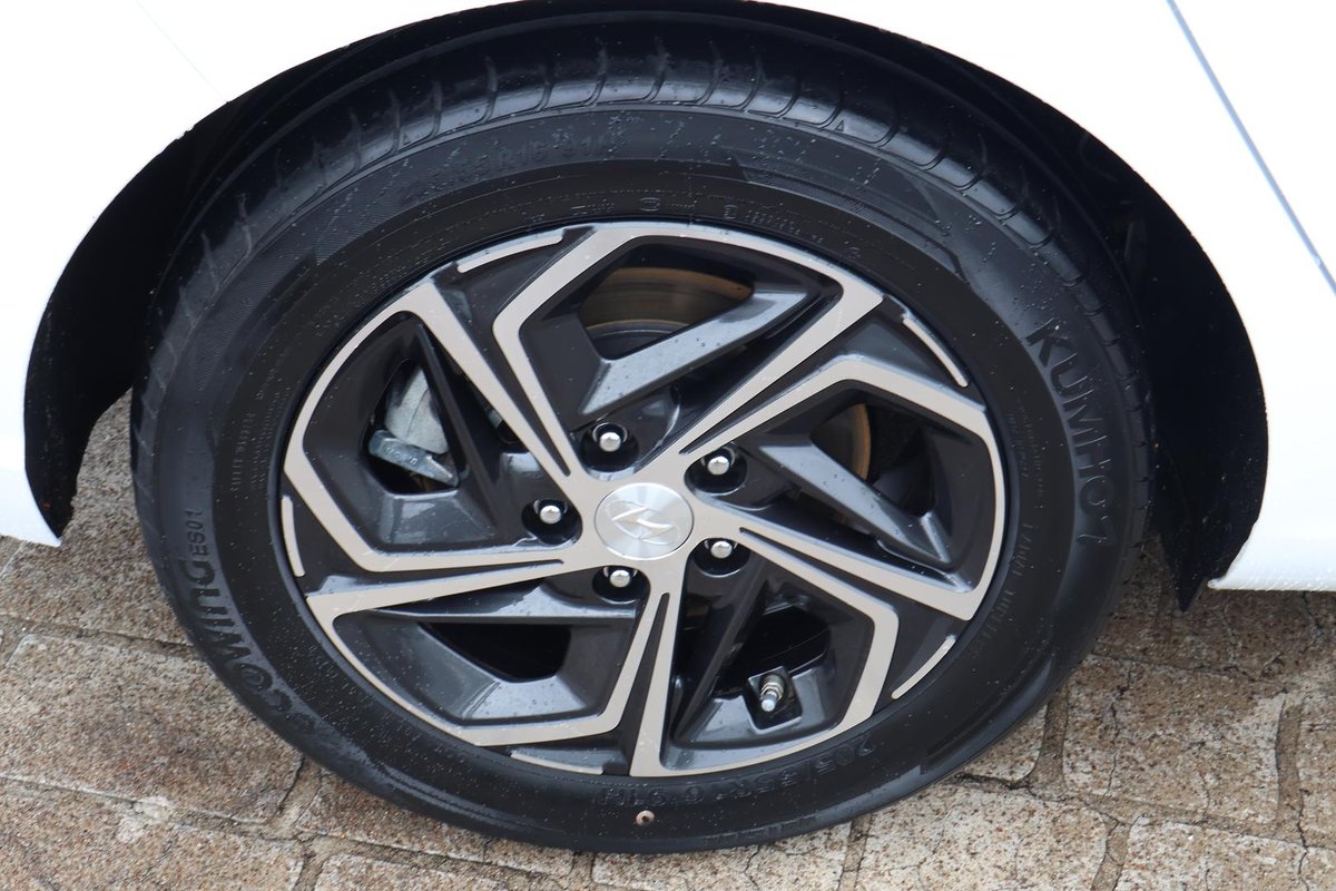 2023 Hyundai i30 PD.V4 MY23 image 25