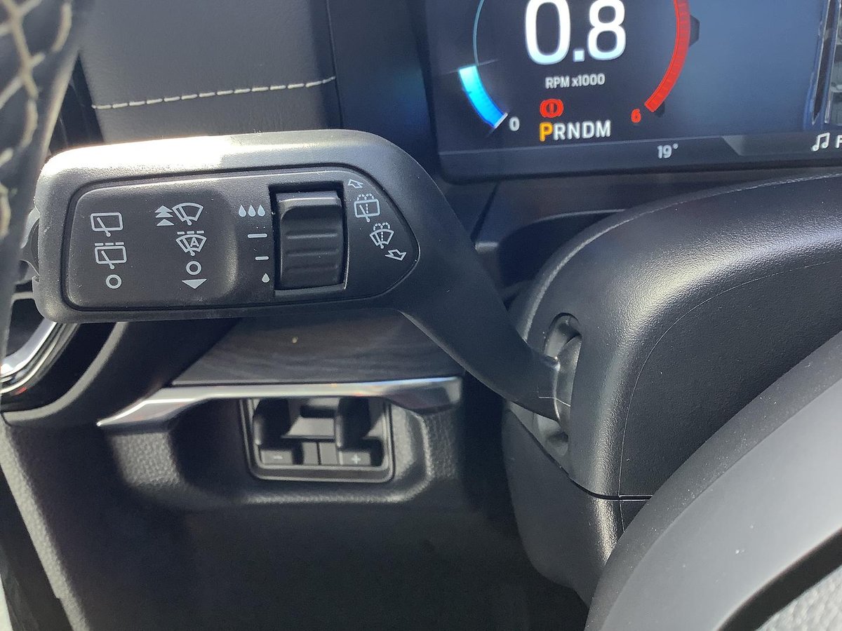 2025 Ford Everest Platinum MY26.00 4X4 Dual Range image 40