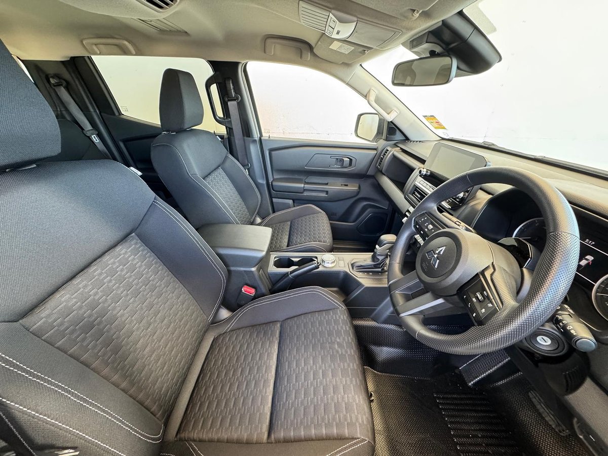 2026 Mitsubishi Triton GLX+ MV MY26 4X4 Dual Range image 12