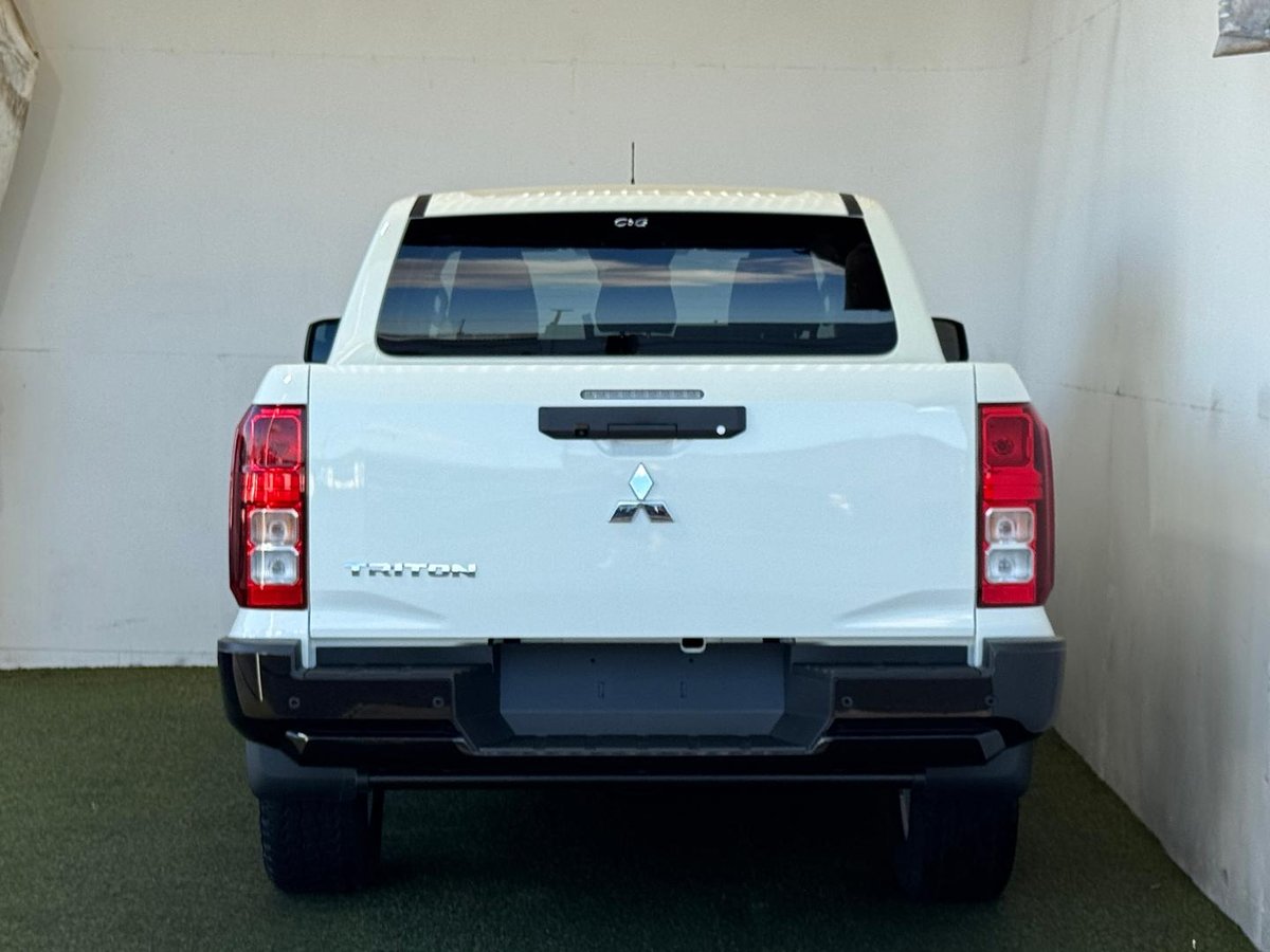 2026 Mitsubishi Triton GLX+ MV MY26 4X4 Dual Range image 21