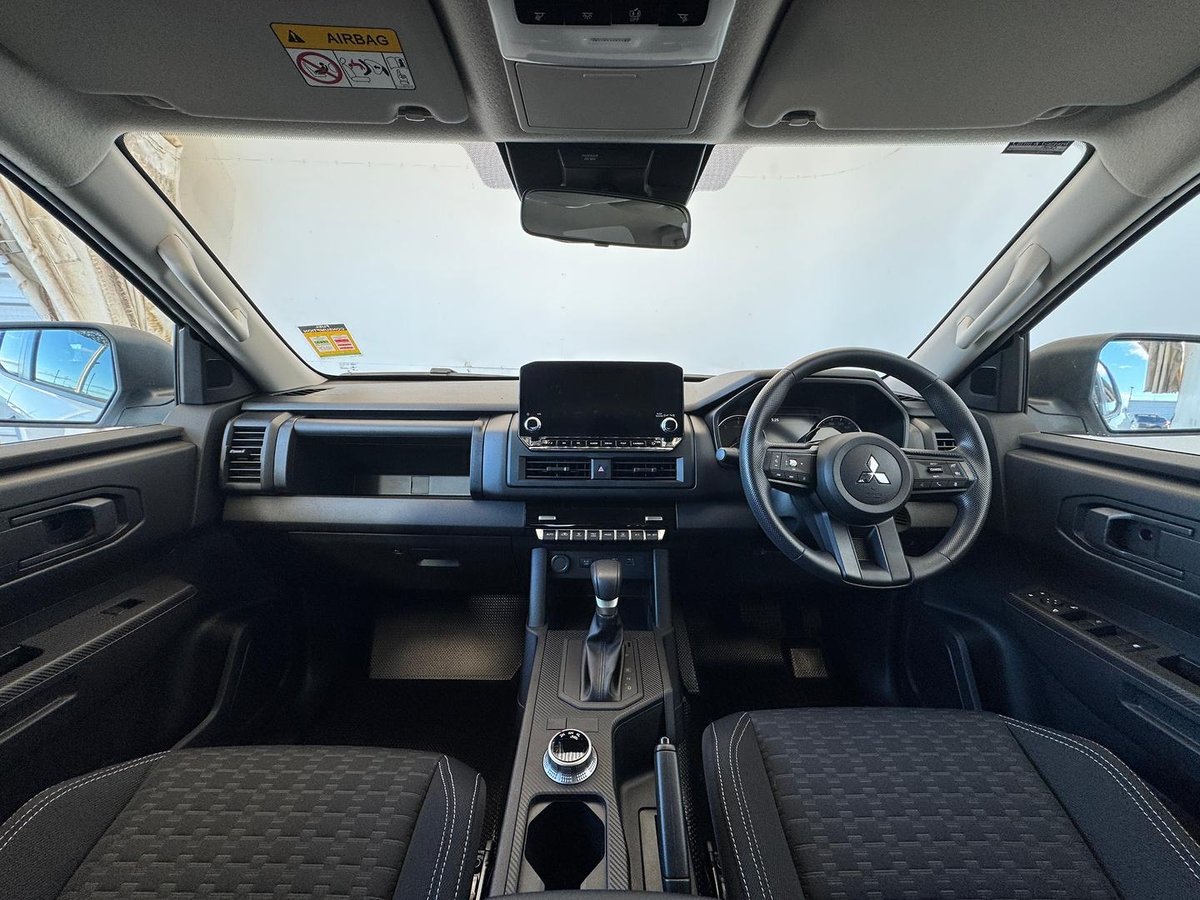 2026 Mitsubishi Triton GLX+ MV MY26 4X4 Dual Range image 27