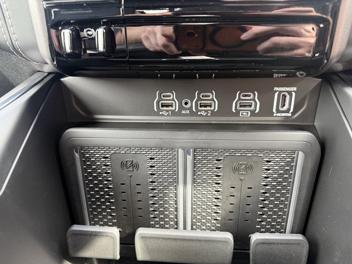2026 Ram 1500 Laramie RamBox XB9/NGT image 14