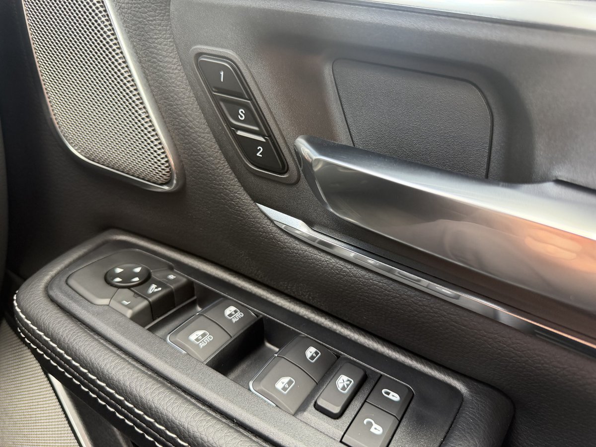 2026 Ram 1500 Laramie RamBox XB9/NGT image 19