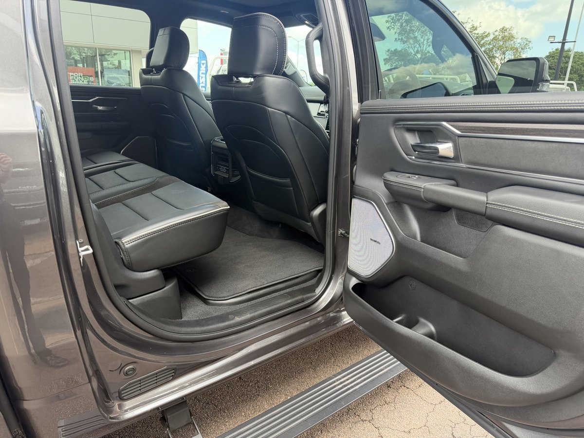 2026 Ram 1500 Laramie RamBox XB9/NGT image 23