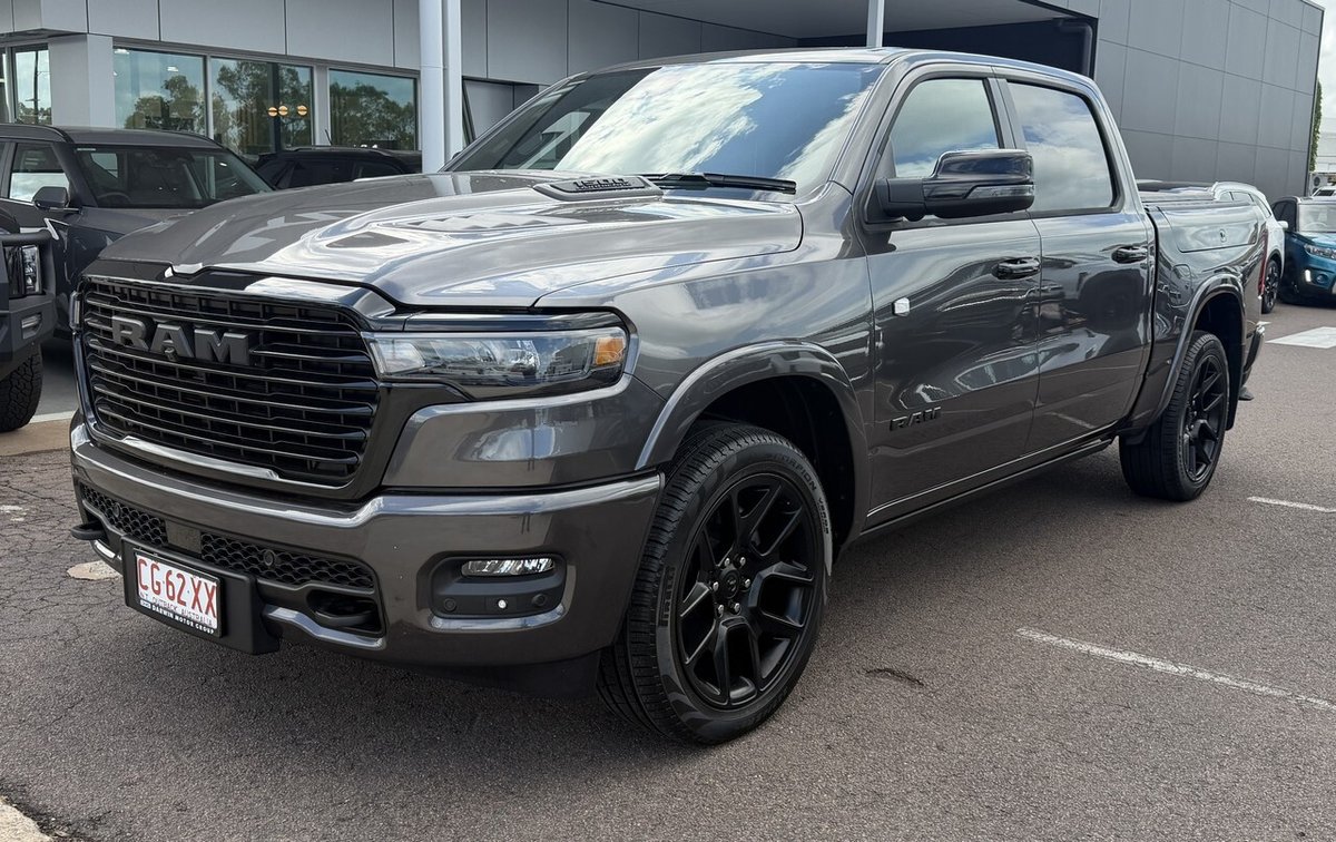 2026 Ram 1500 Laramie RamBox XB9/NGT image 3