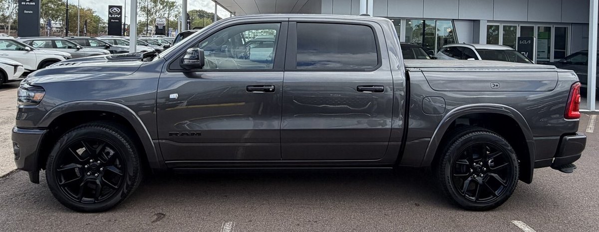 2026 Ram 1500 Laramie RamBox XB9/NGT image 4
