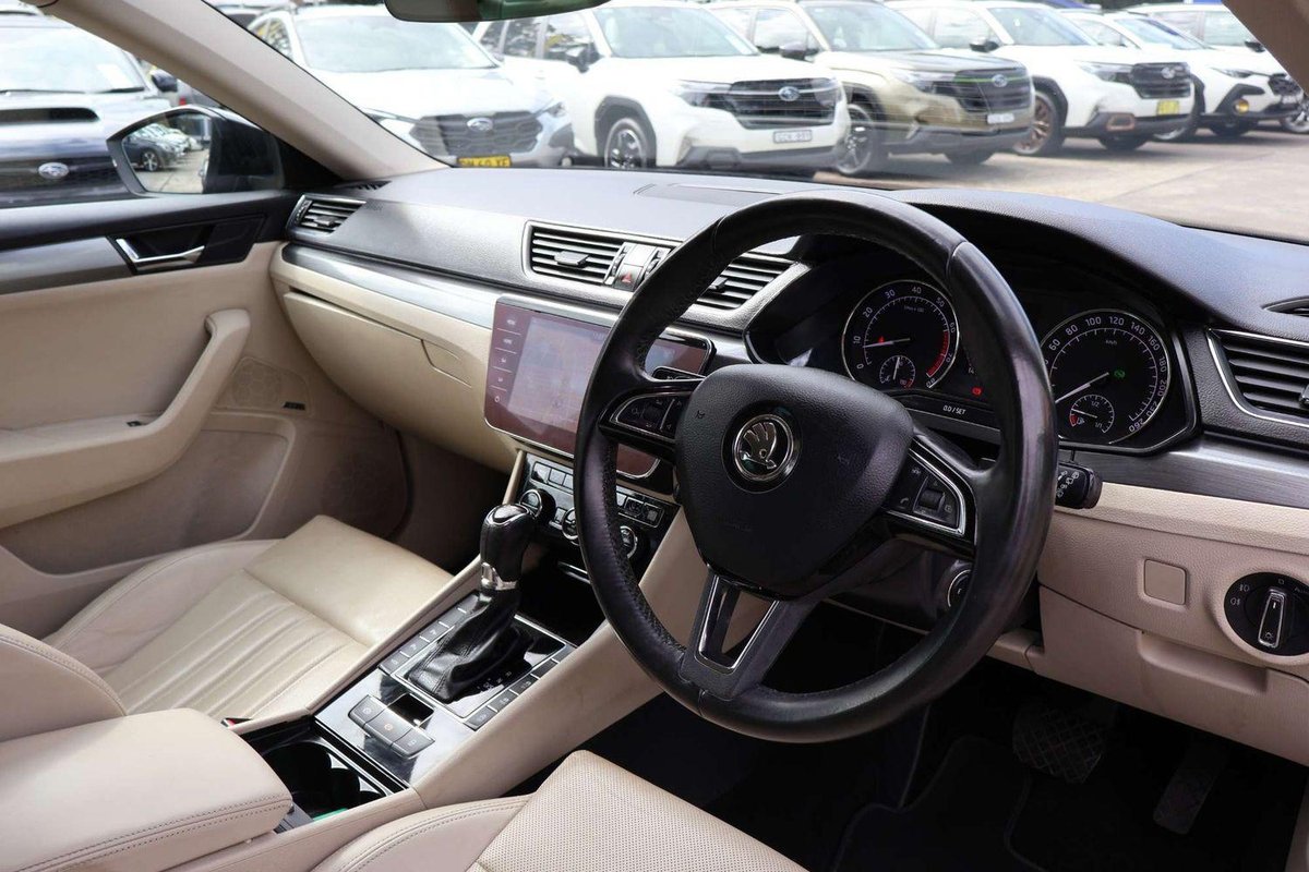 2017 SKODA Superb 162TSI NP MY18 image 10