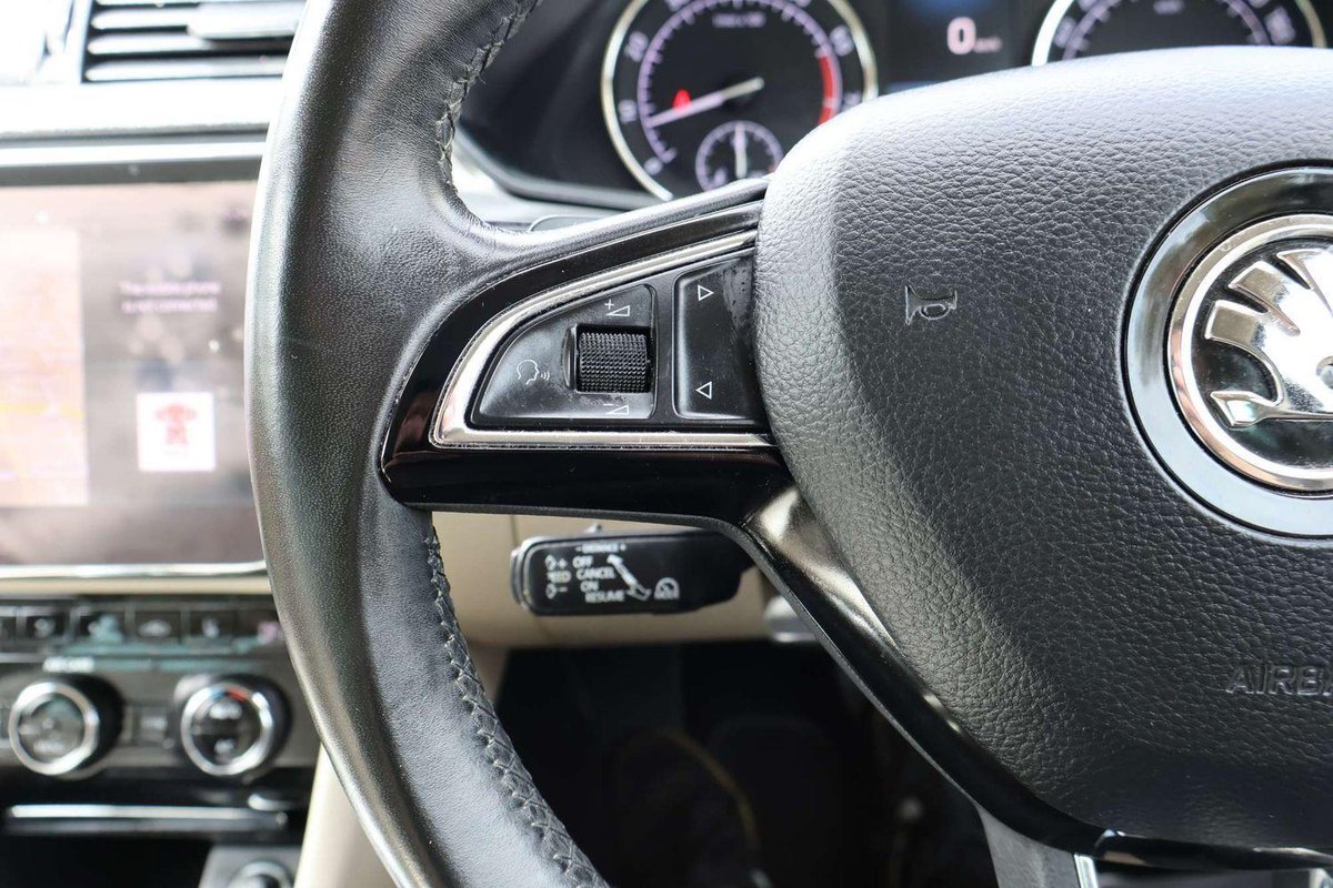 2017 SKODA Superb 162TSI NP MY18 image 18