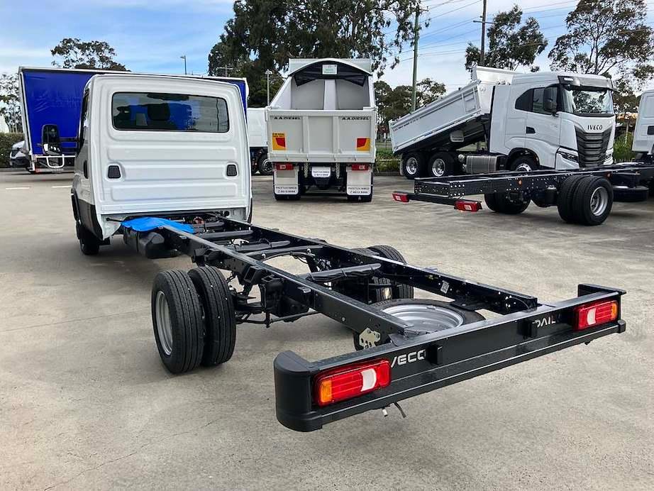 2026 Iveco Daily 50C18 image 12