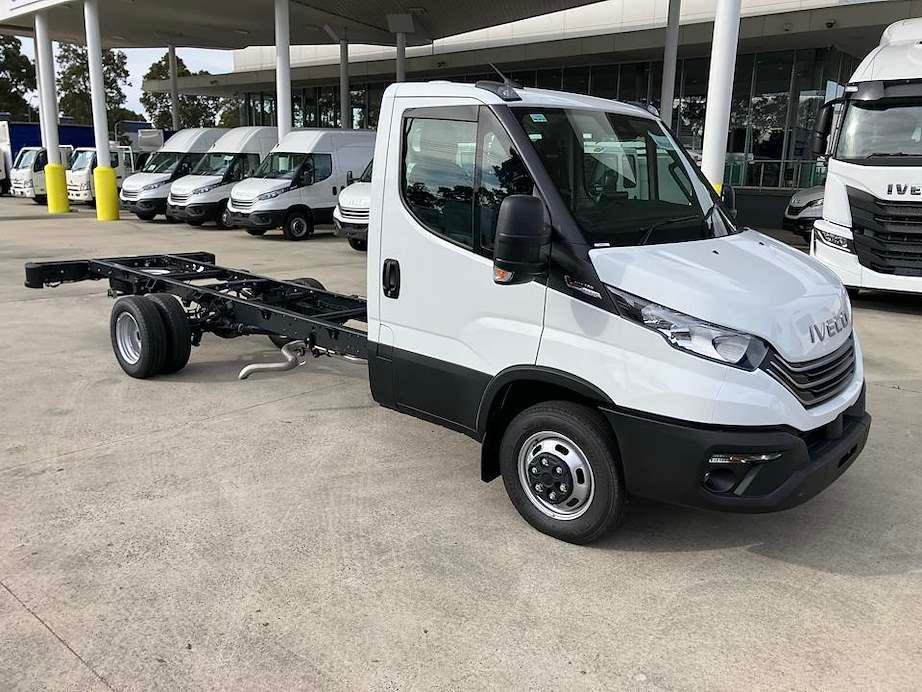 2026 Iveco Daily 50C18 image 10