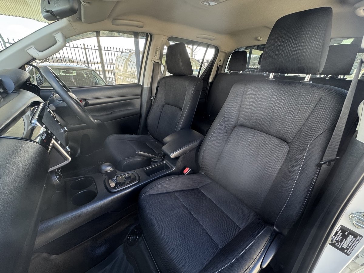 2021 Toyota Hilux SR GUN126R 4X4 Dual Range image 11