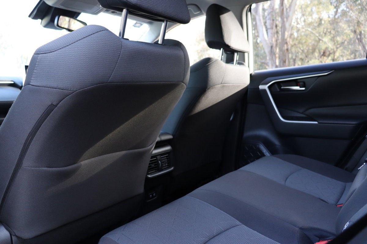 2020 Toyota RAV4 GXL MXAA52R image 22