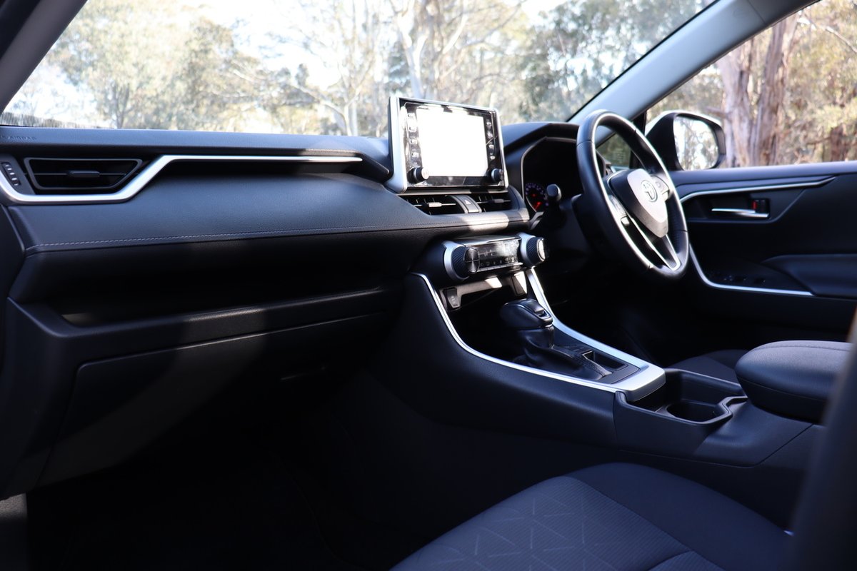 2020 Toyota RAV4 GXL MXAA52R image 24