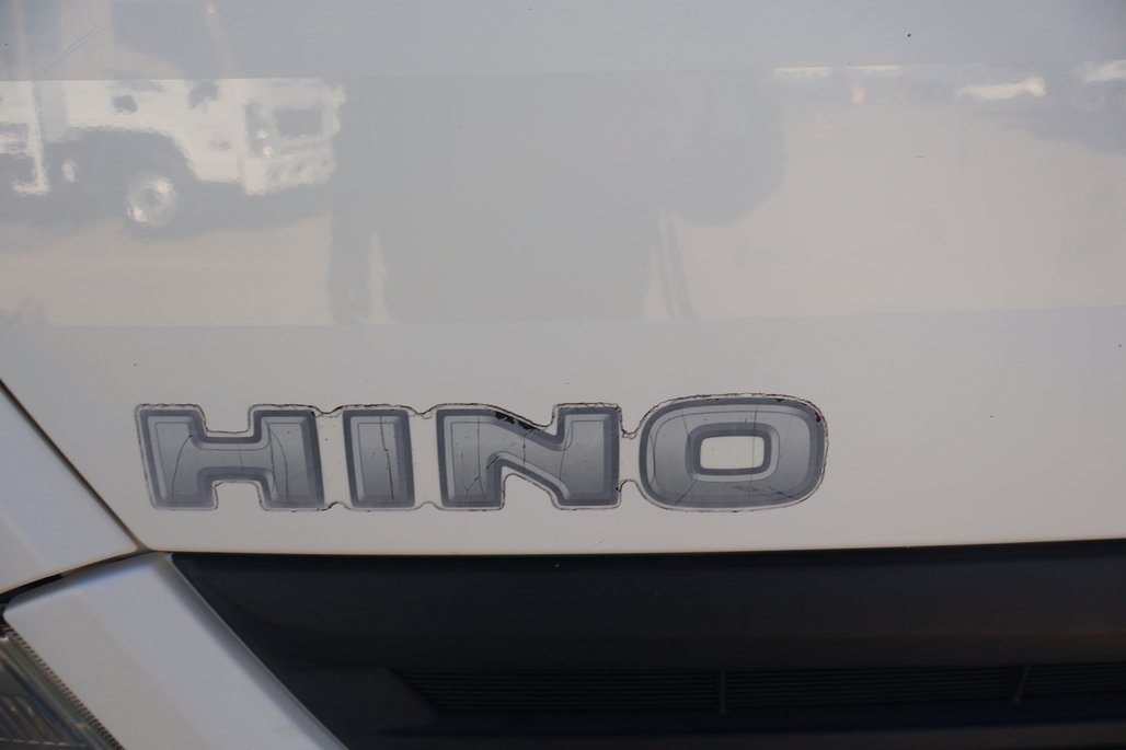 2015 HINO 300 917 image 18