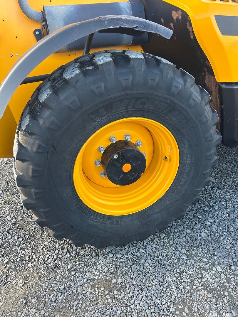 2023 JCB 560-80 Agri Pro image 9