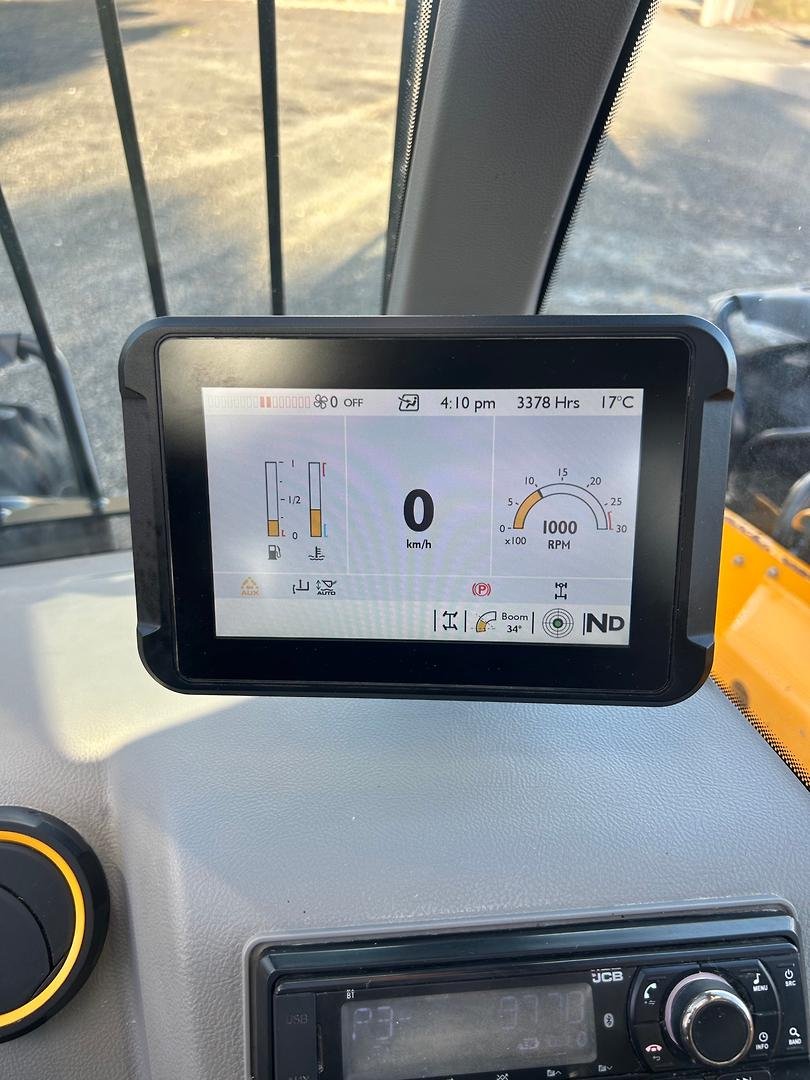 2023 JCB 560-80 Agri Pro image 13