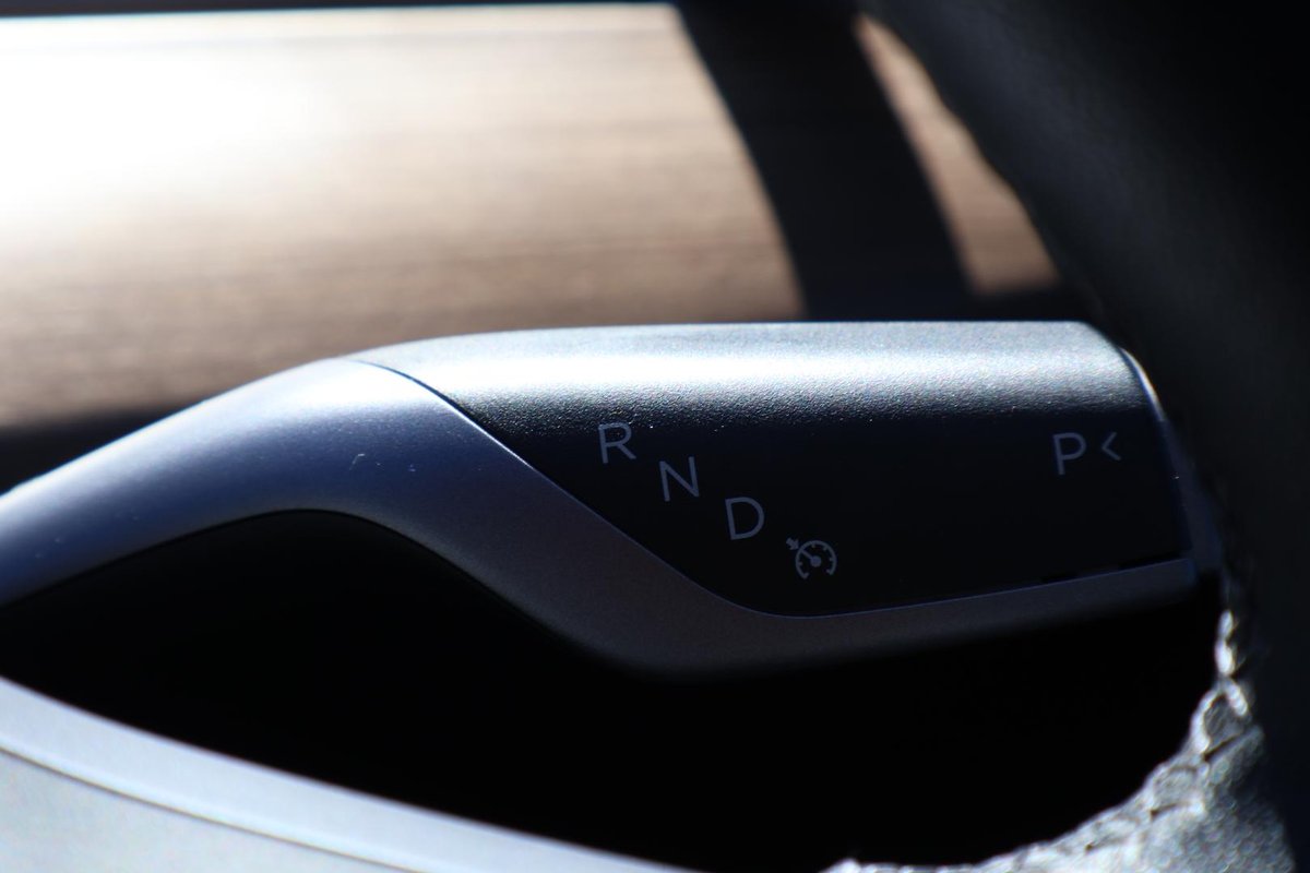 2022 Tesla Model 3 Rear-Wheel Drive image 18