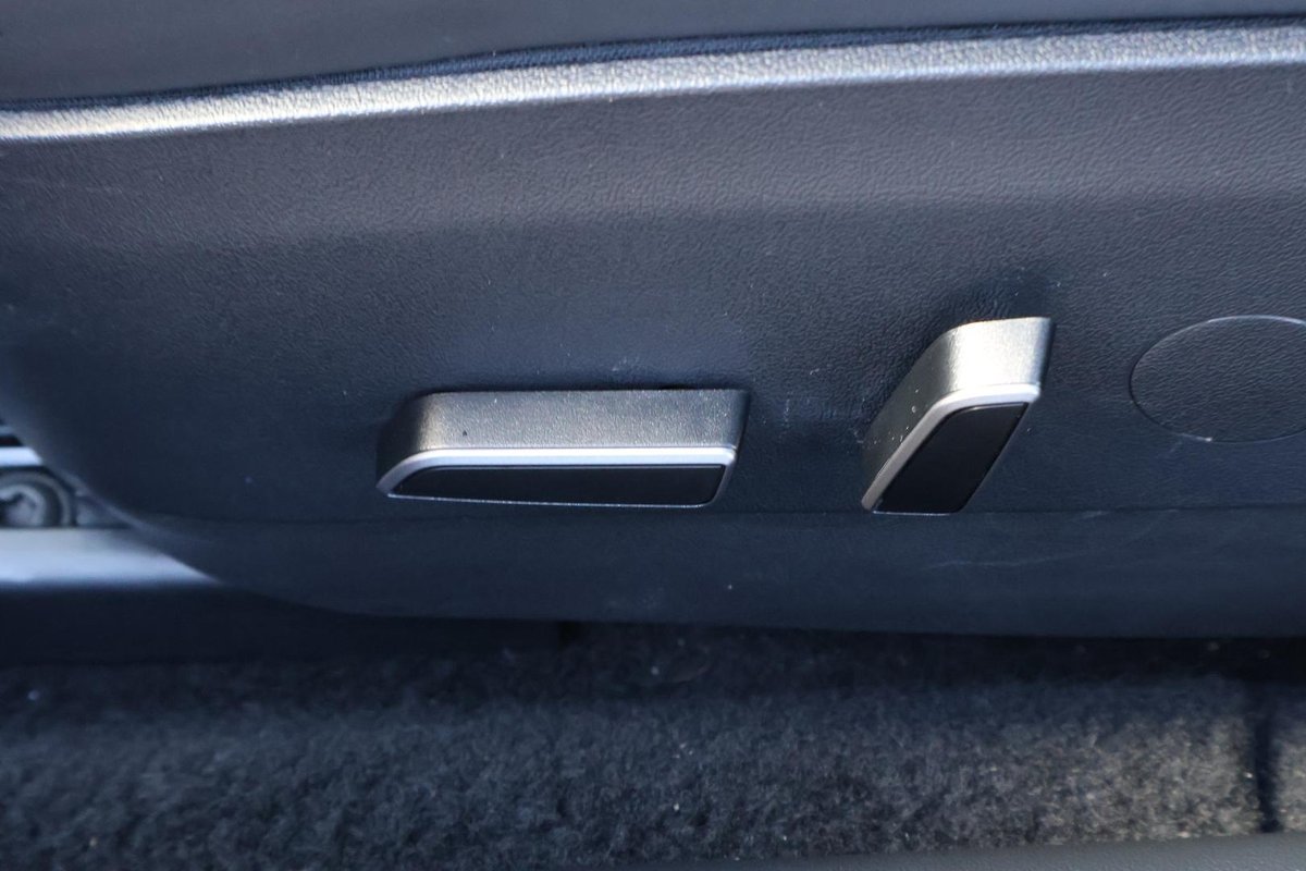 2022 Tesla Model 3 Rear-Wheel Drive image 27