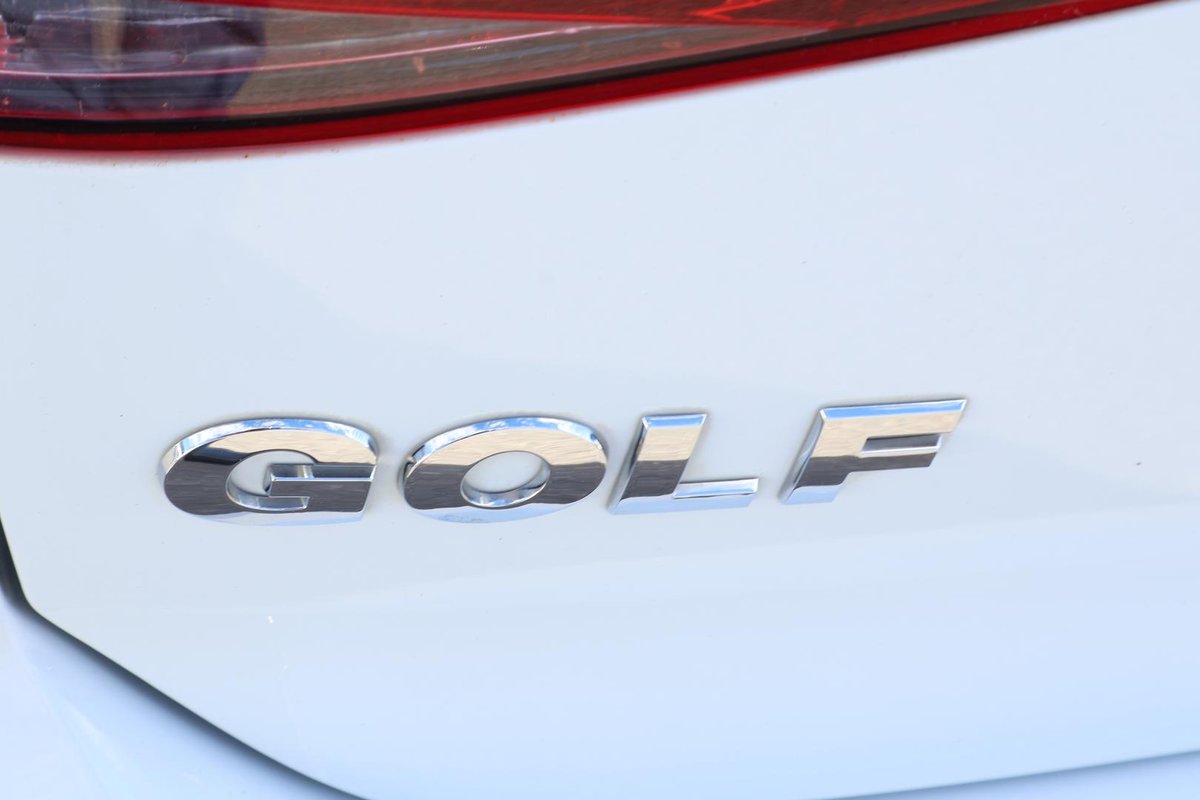 2016 Volkswagen Golf 110TSI Highline 7 MY17 image 28