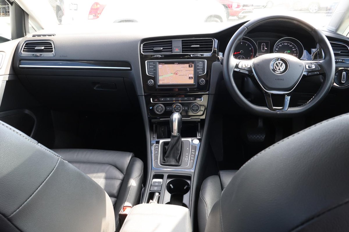 2016 Volkswagen Golf 110TSI Highline 7 MY17 image 8