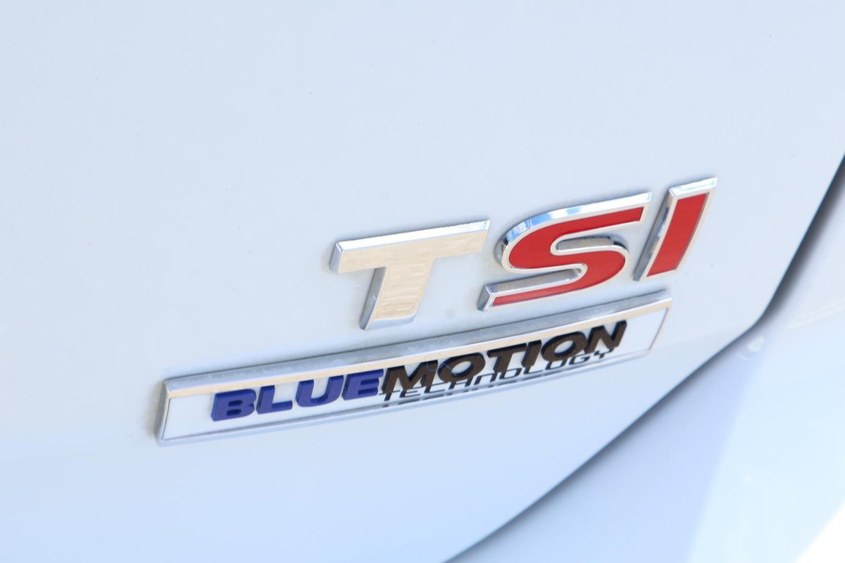 2016 Volkswagen Golf 110TSI Highline 7 MY17 image 29