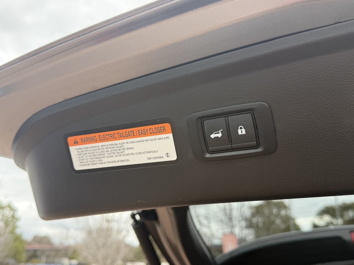 2024 Mitsubishi Eclipse Cross PHEV Exceed YB MY24 AWD image 24