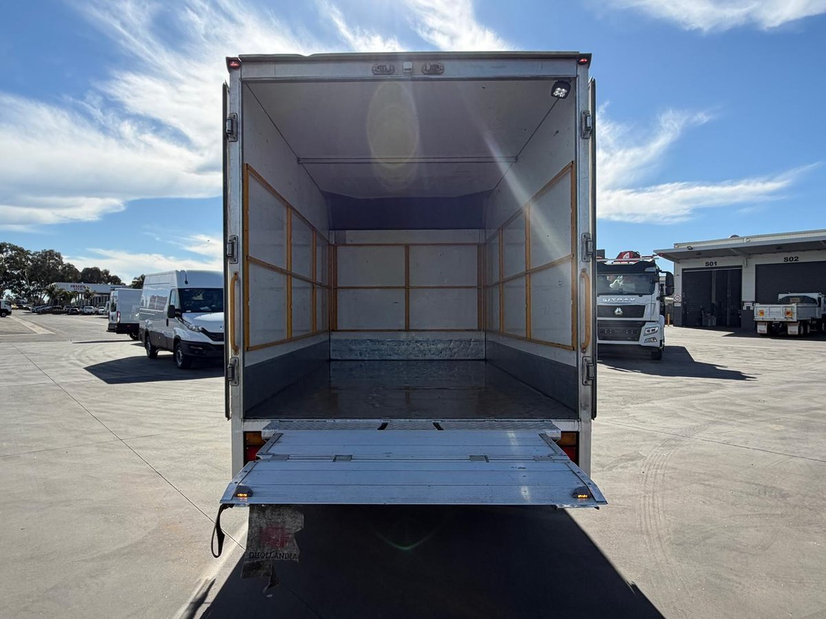 2021 Isuzu N Series NPR 45/55-155 image 11
