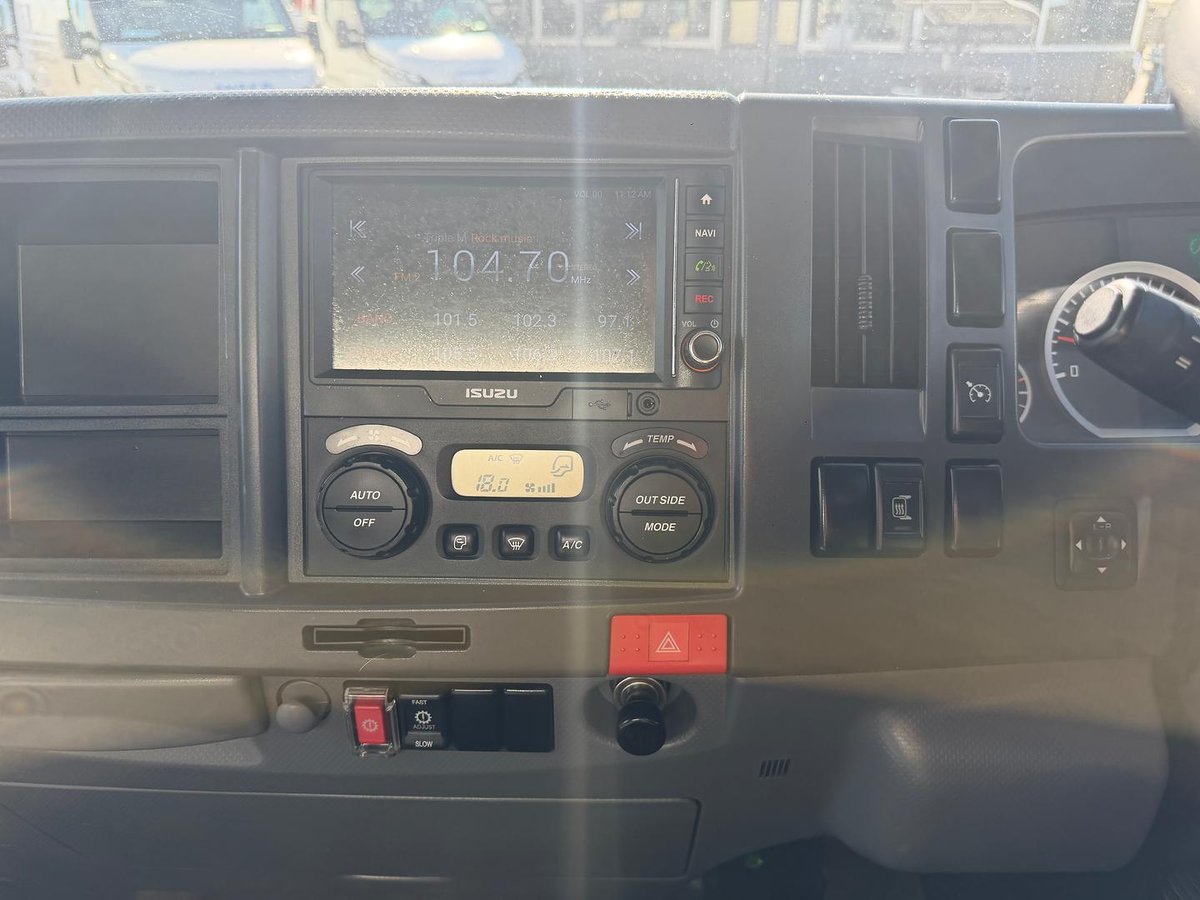 2021 Isuzu N Series NPR 45/55-155 image 17