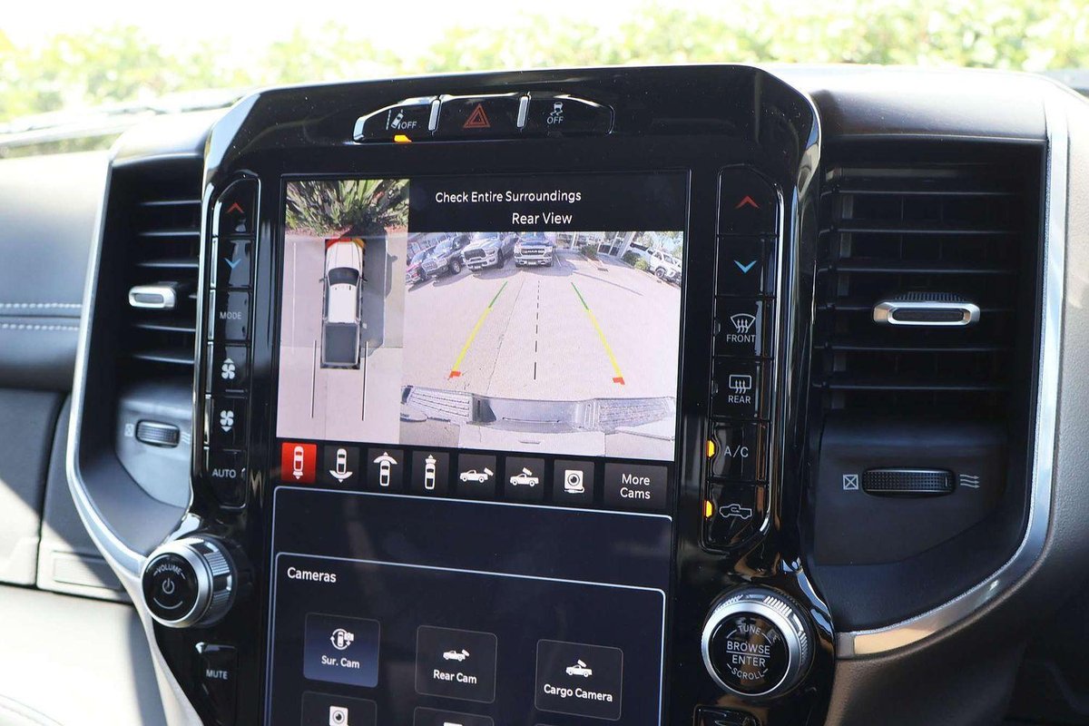 2023 RAM 2500 Laramie DJ MY24 4X4 Dual Range image 12