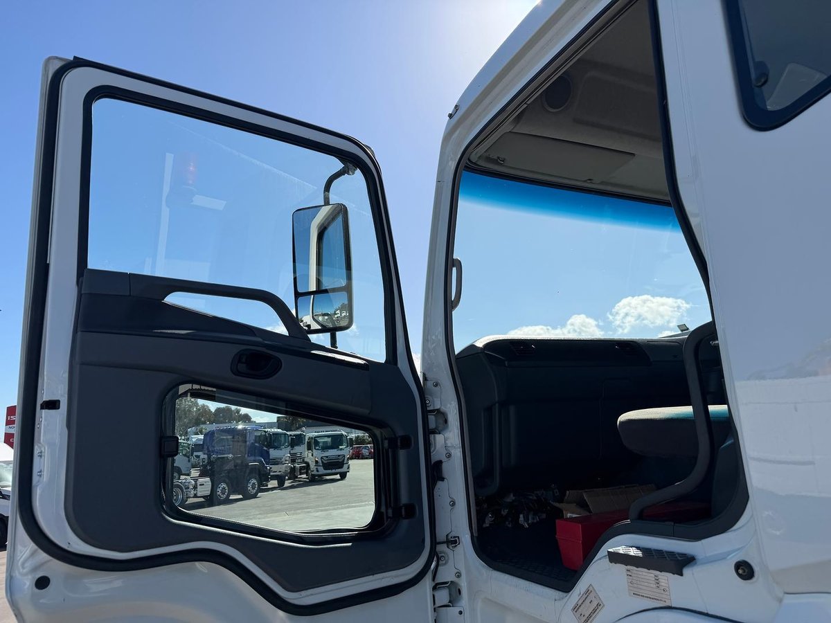 2016 Fuso Fs 52SS image 29