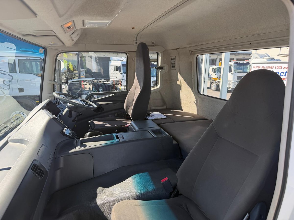 2016 Fuso Fs 52SS image 30