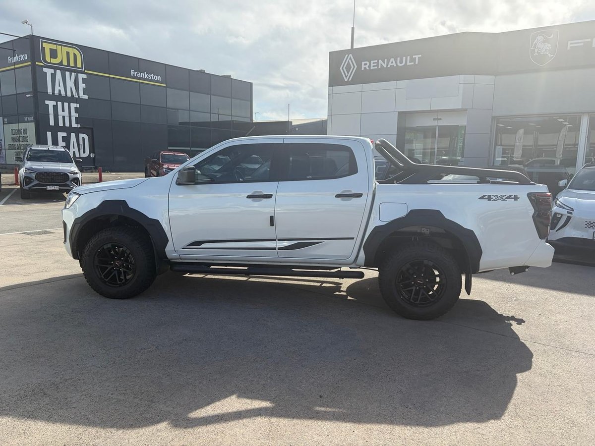 2026 Isuzu D-MAX BLADE MY25.5 4X4 Dual Range image 7