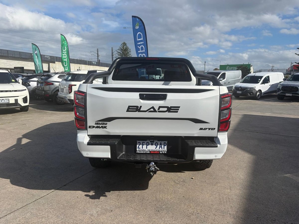 2026 Isuzu D-MAX BLADE MY25.5 4X4 Dual Range image 6
