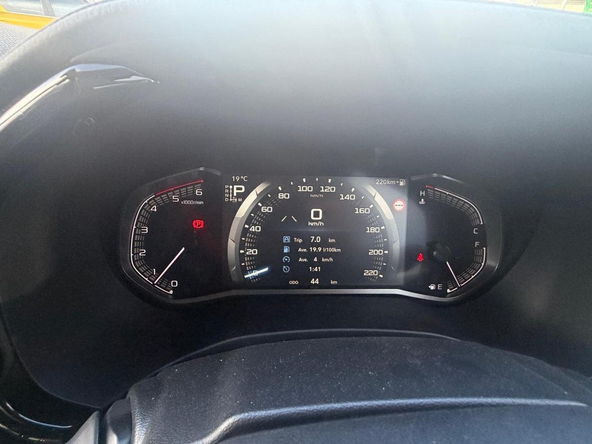 2026 Isuzu D-MAX BLADE MY25.5 4X4 Dual Range image 25