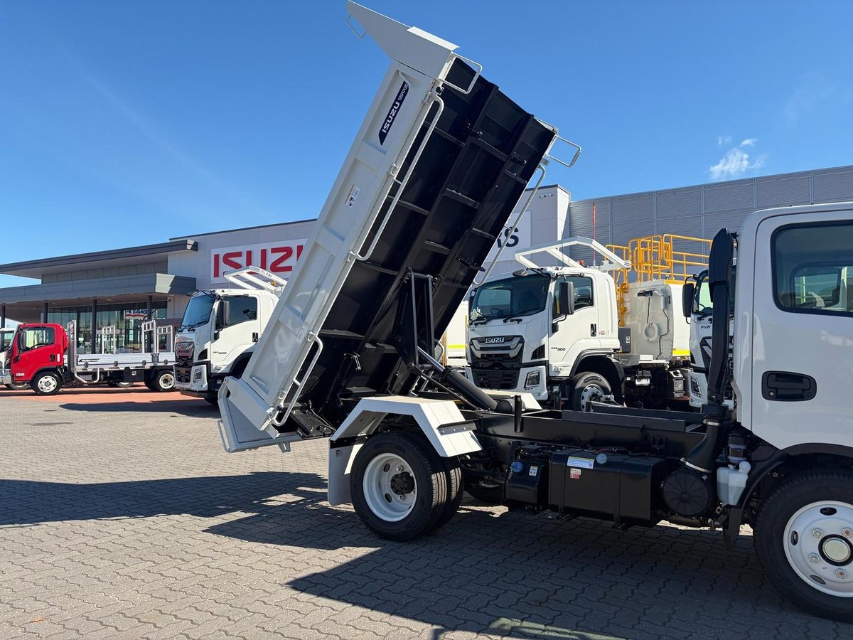 2026 Isuzu Nkr 62/45-150 Dt D25 image 7