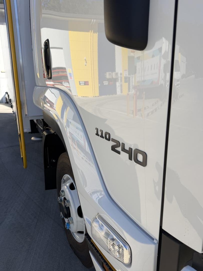 2026 Isuzu F Series FRR 110-240 AM D50 Freightpack image 17