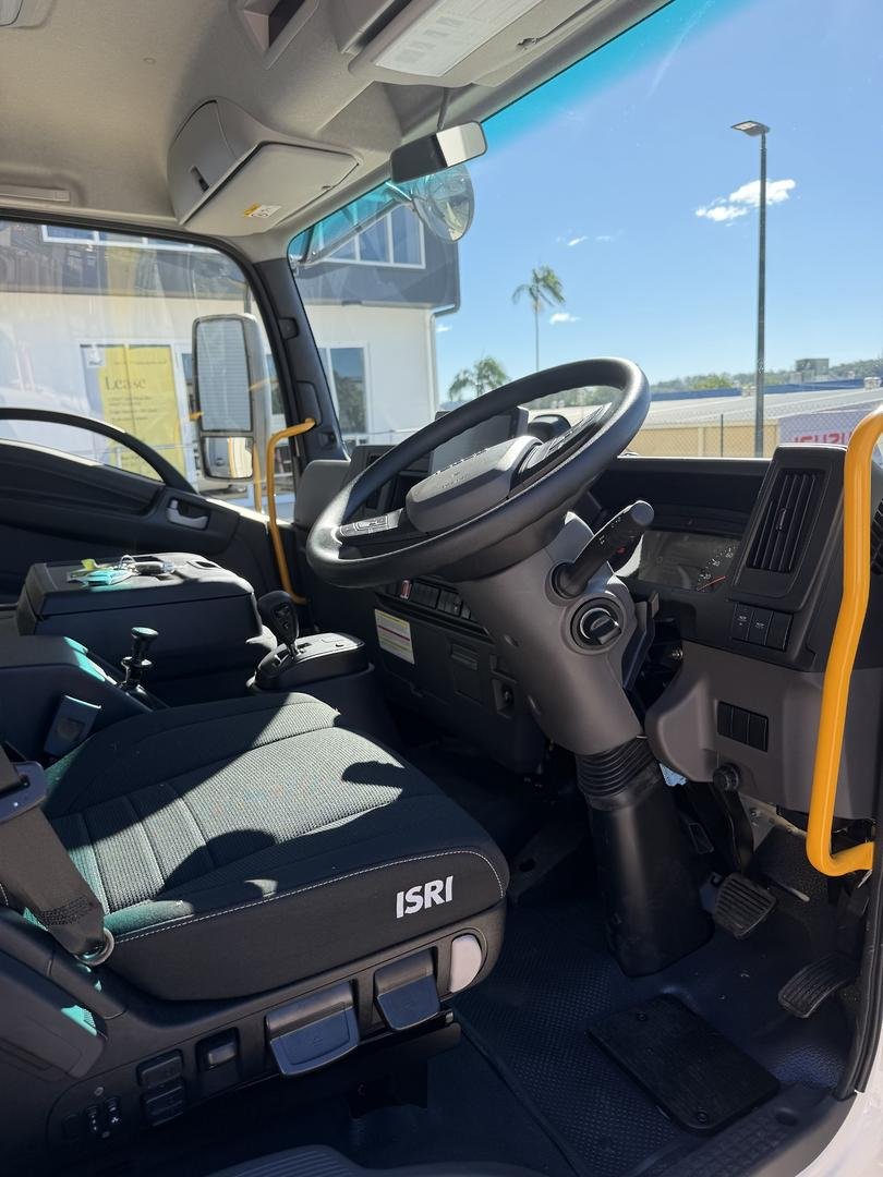 2026 Isuzu F Series FRR 110-240 AM D50 Freightpack image 20